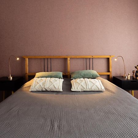 Large Two Bedroom Family App - Free Parking Liubliana Exterior foto