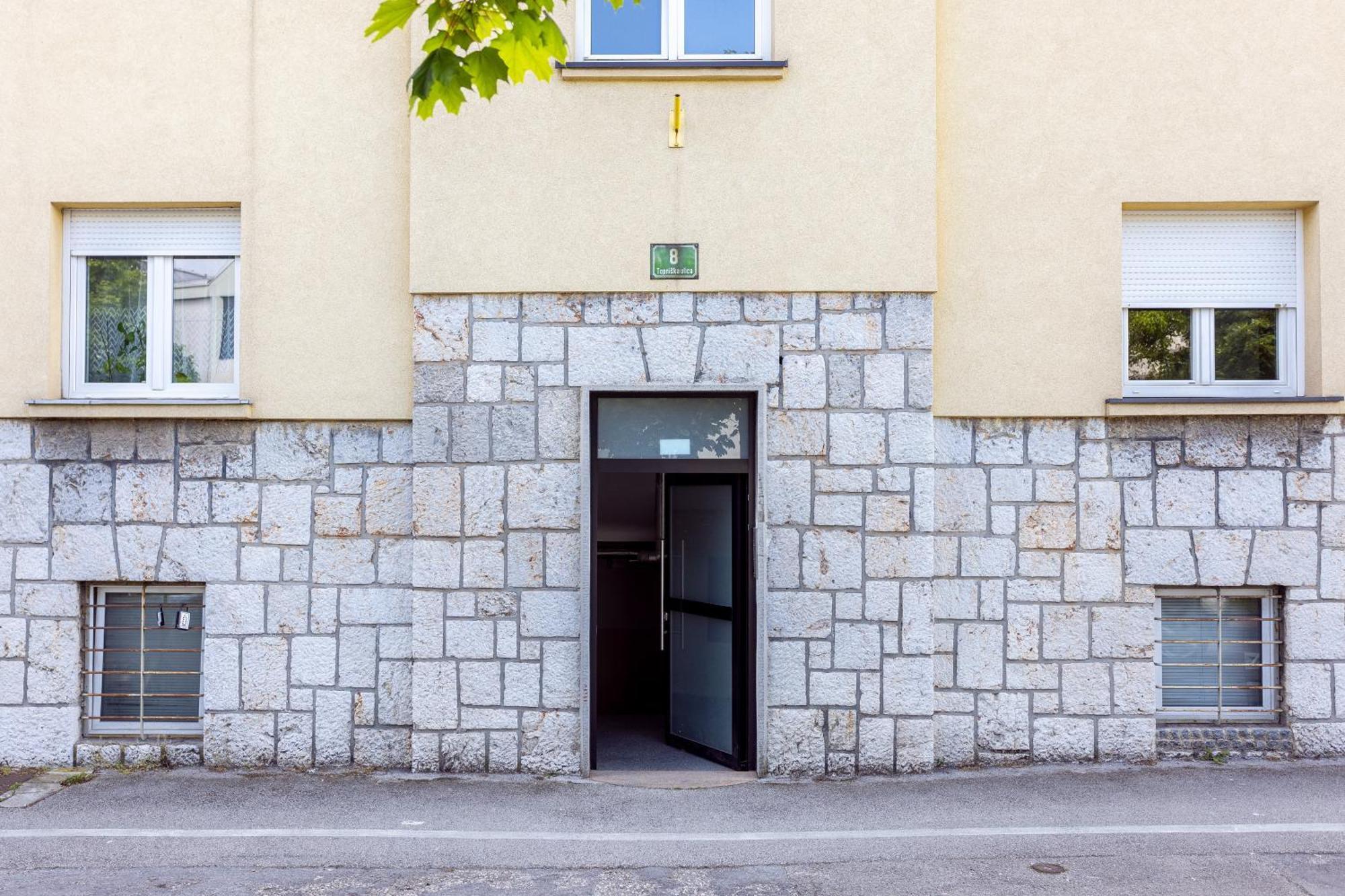 Large Two Bedroom Family App - Free Parking Liubliana Exterior foto